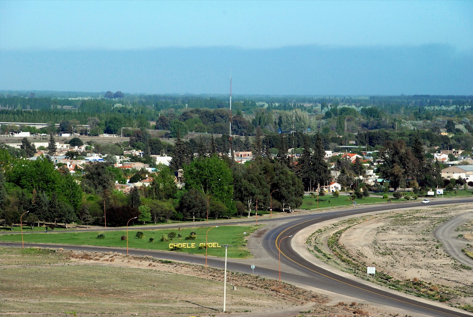 La entrada a Choele Choel desde la ruta